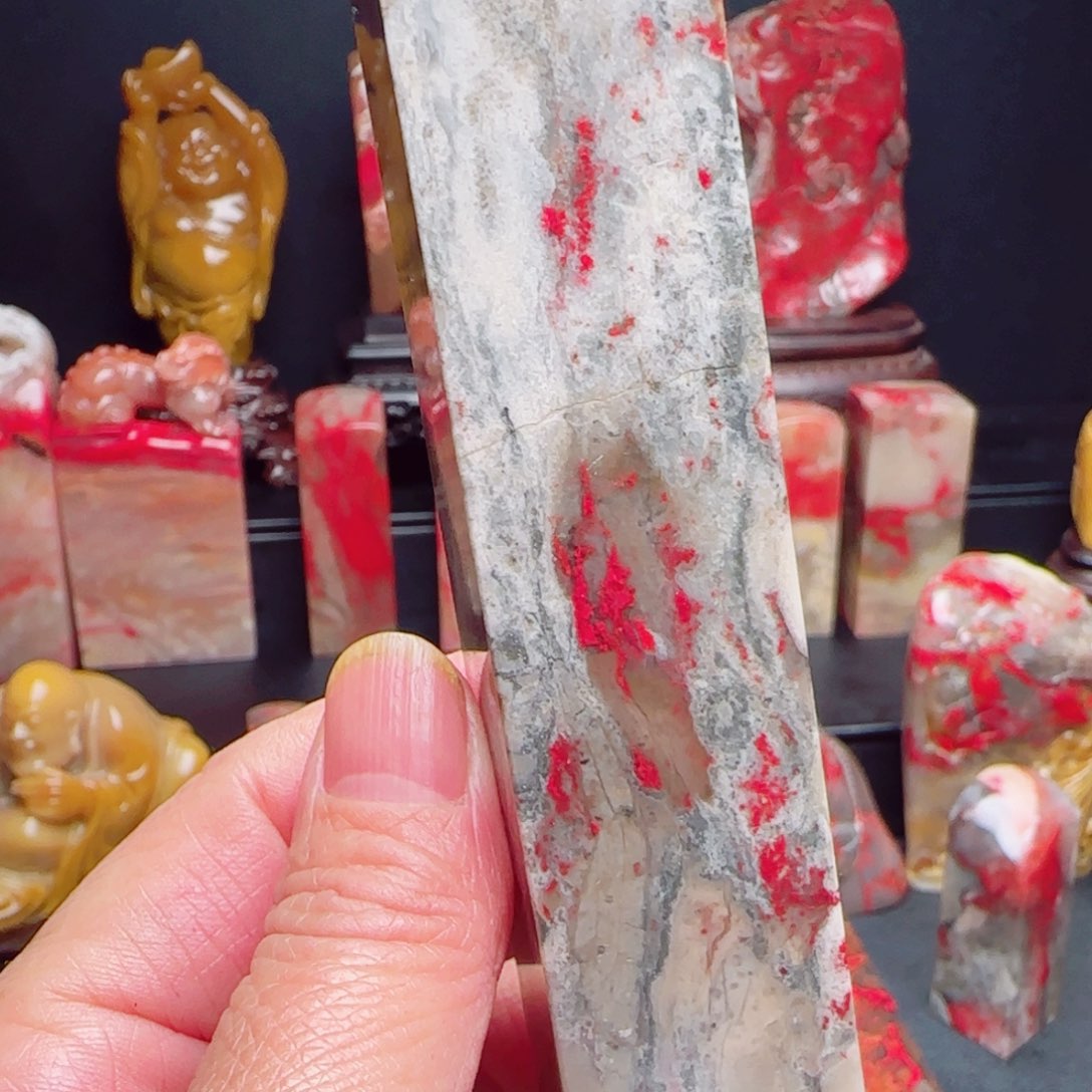 昌化石昌化鸡血石