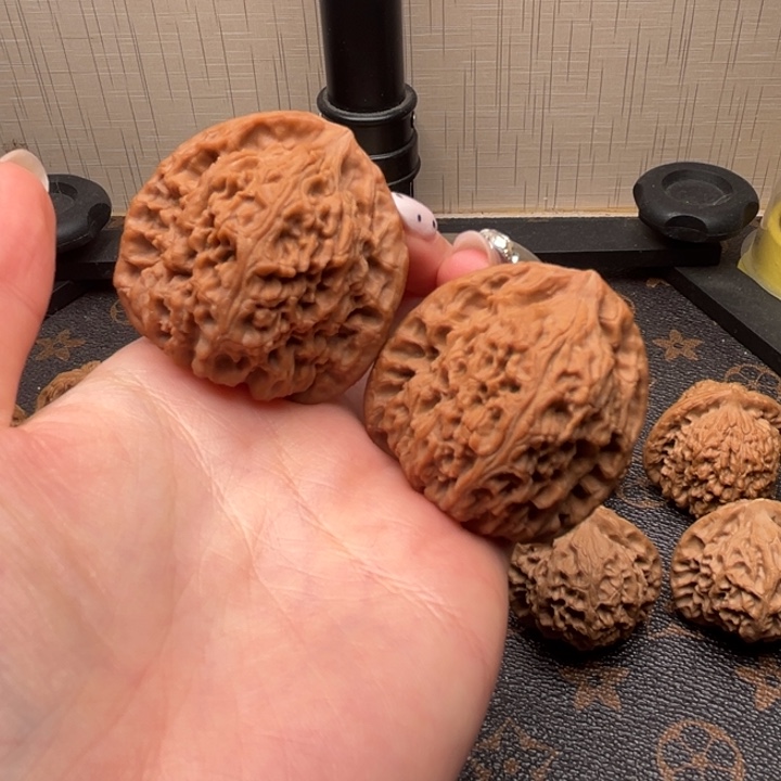 拓***U文玩核桃吊坠南疆石