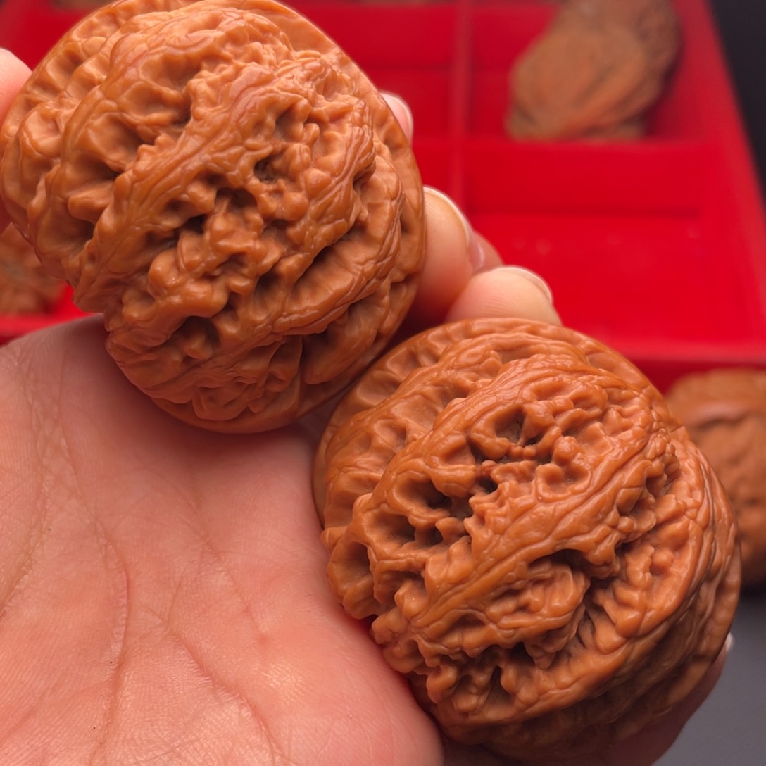 文玩核桃把件秦岭山脉