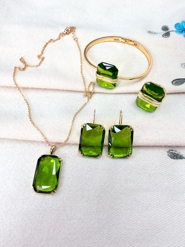 铜合金仿水晶项链 奥地利Siwaruski 正方形透明时尚四件套