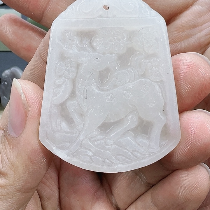 和田玉吊坠未镶嵌