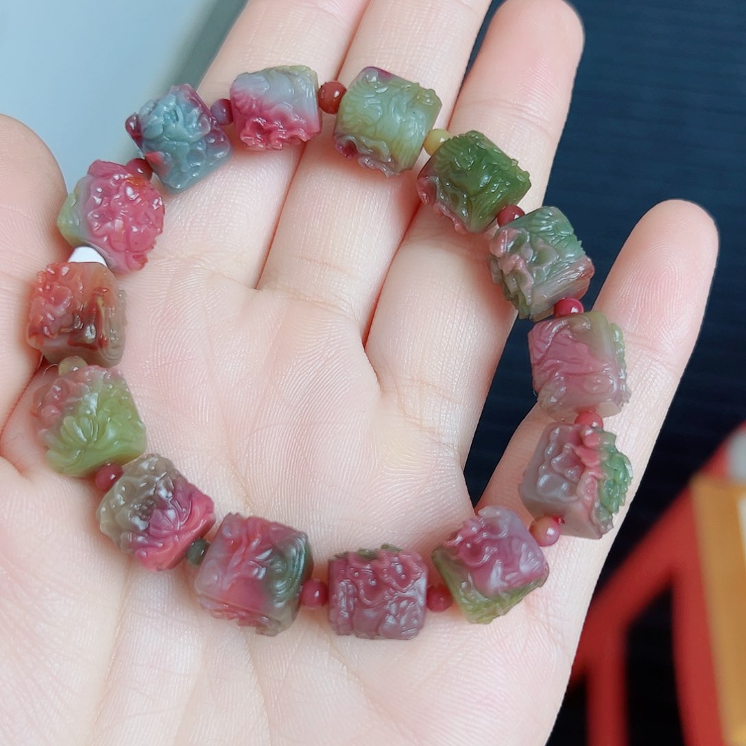 定制石英质玉盐源未镶嵌一**提