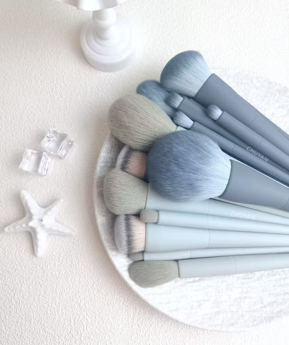 化妆刷眼影刷腮红刷