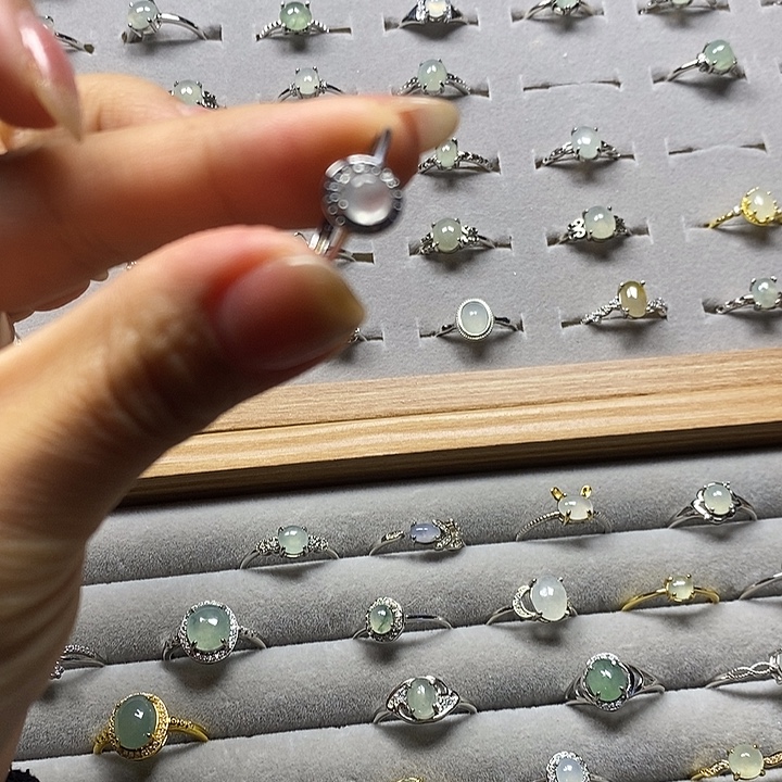 翡翠银S925镶嵌戒指天然翡翠戒指