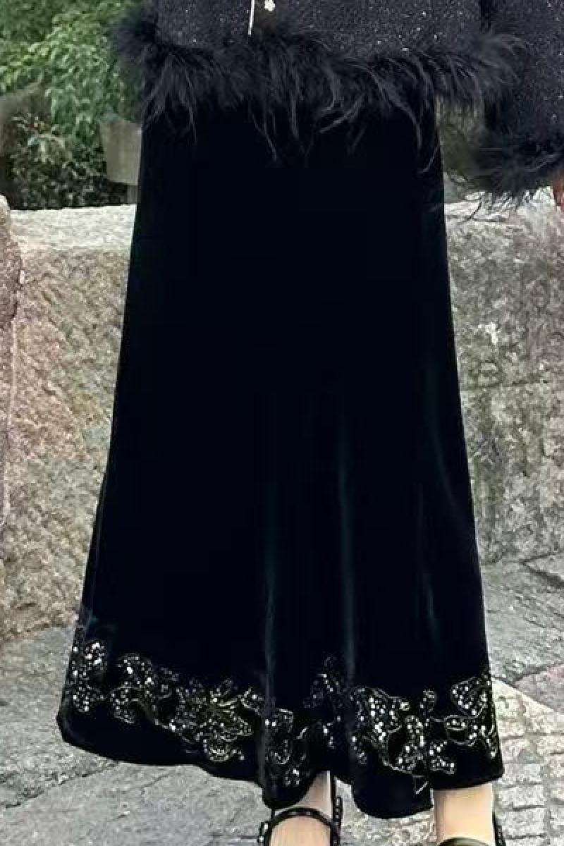 【猫七七】2025秋冬新款百搭丝绒半身裙Q58BQW5173