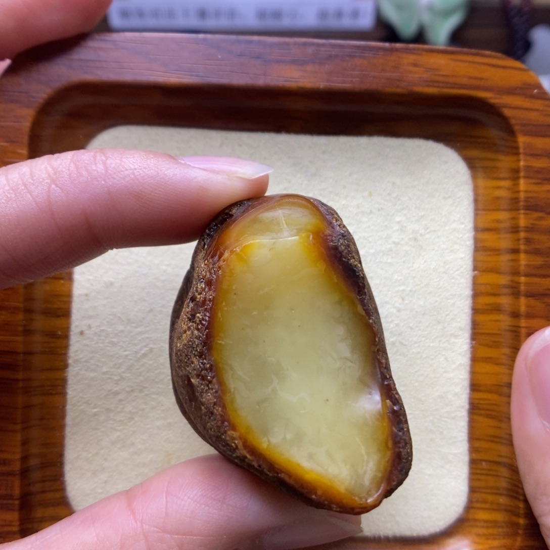 定制琥珀未镶嵌敏