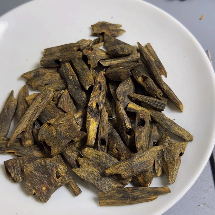 香料哈**娘张勺波浪孑118克，以直播间为准