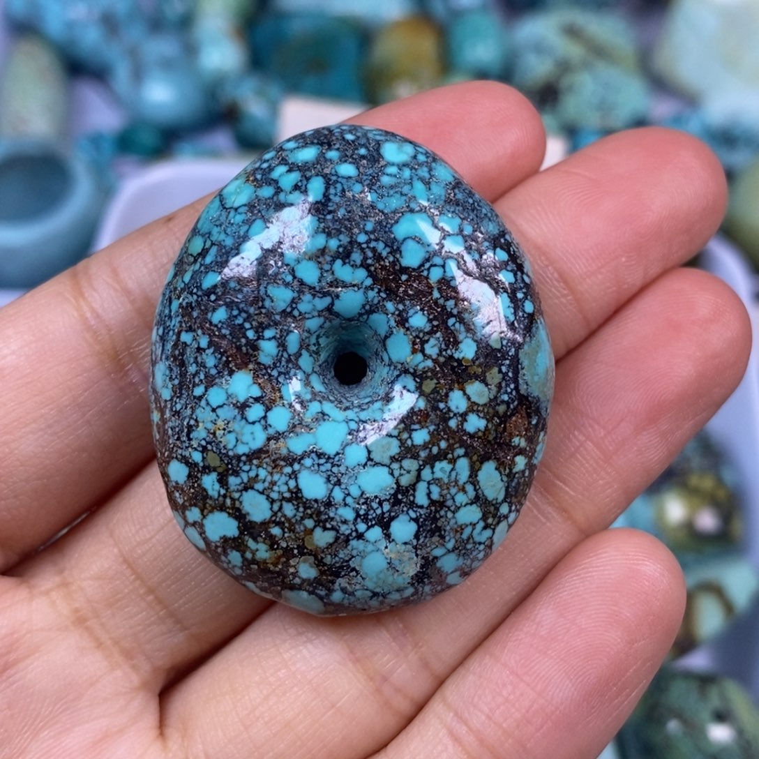 绿松石未镶嵌颈饰