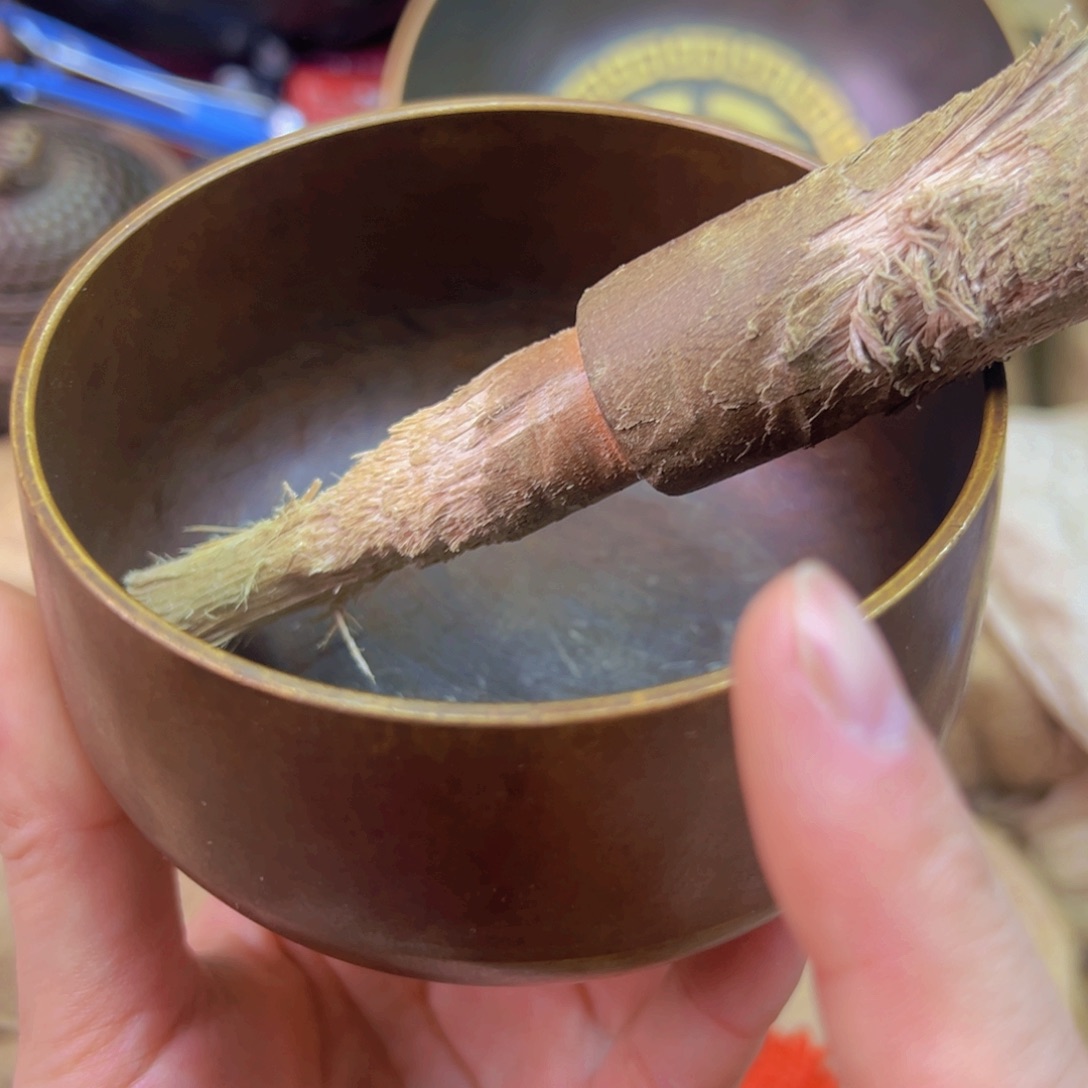 原矿风磨铜紫金钵盂