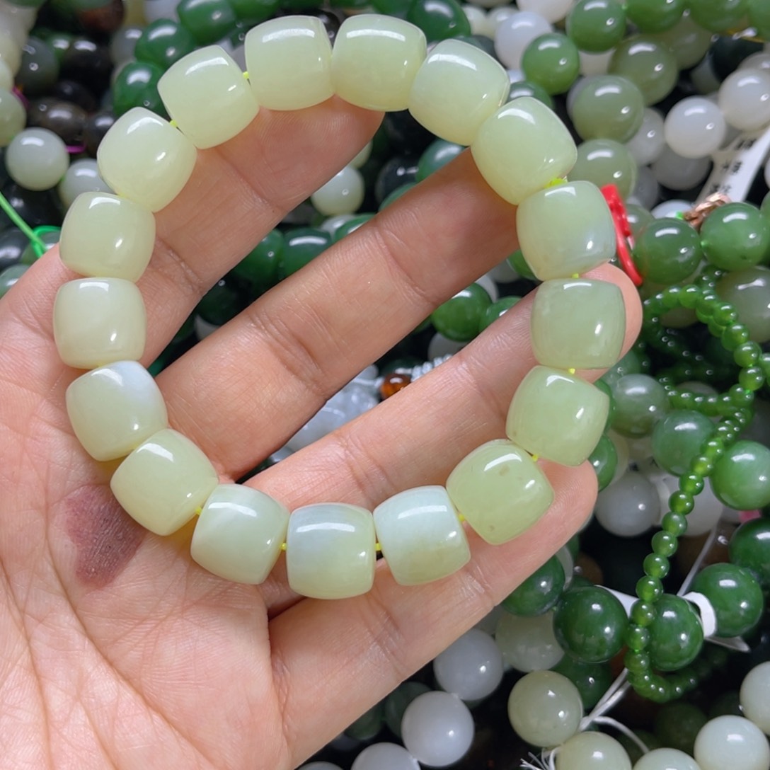 未镶嵌手链和田玉