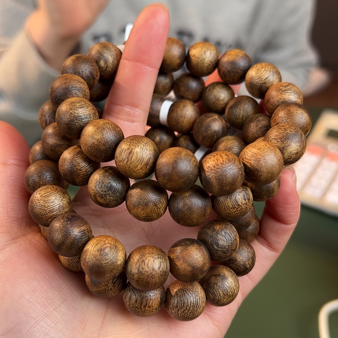 沉香手串乌身13克1.3多样性发一条