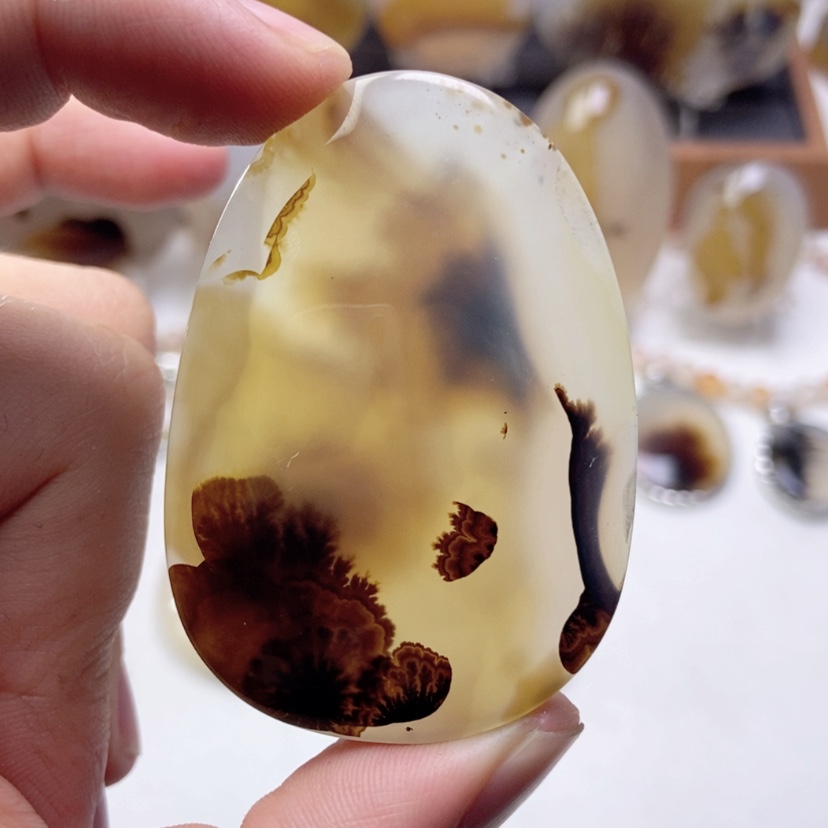 【闪购商品】玛瑙/玉髓颈饰未镶嵌