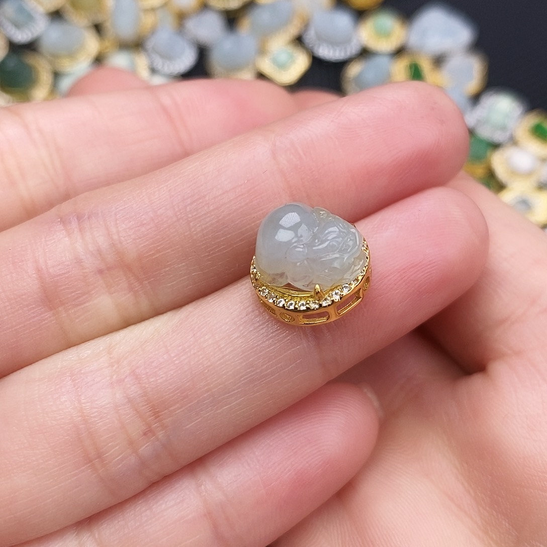 翡翠颈饰银S925镶嵌貔貅