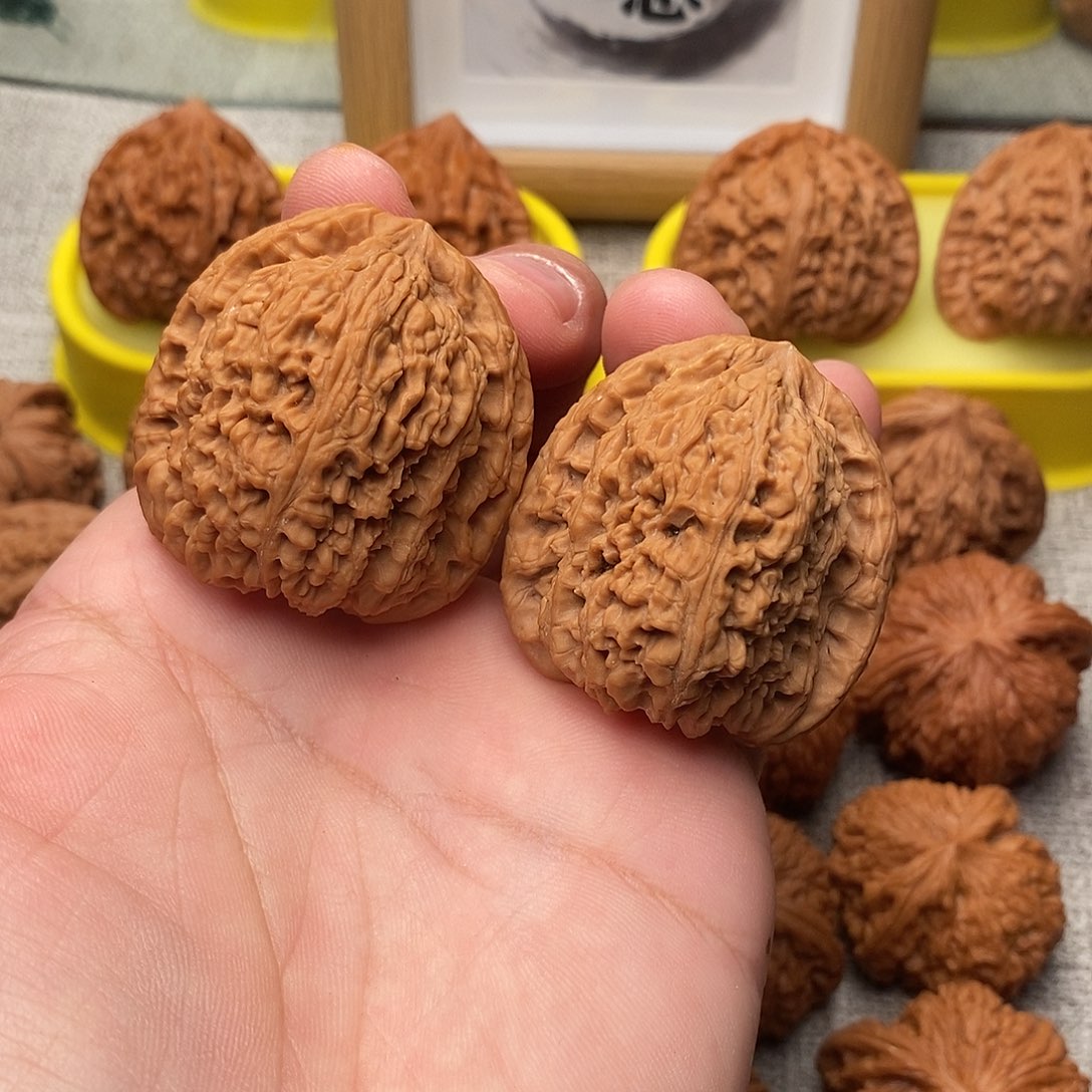 吊坠文玩核桃南疆石40