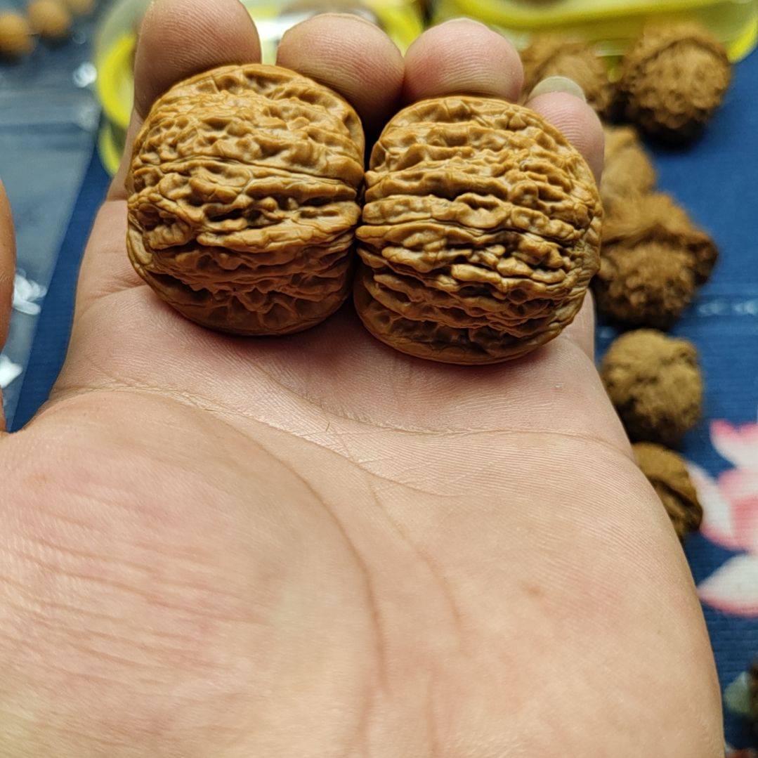 文玩核桃吊坠汉高楼