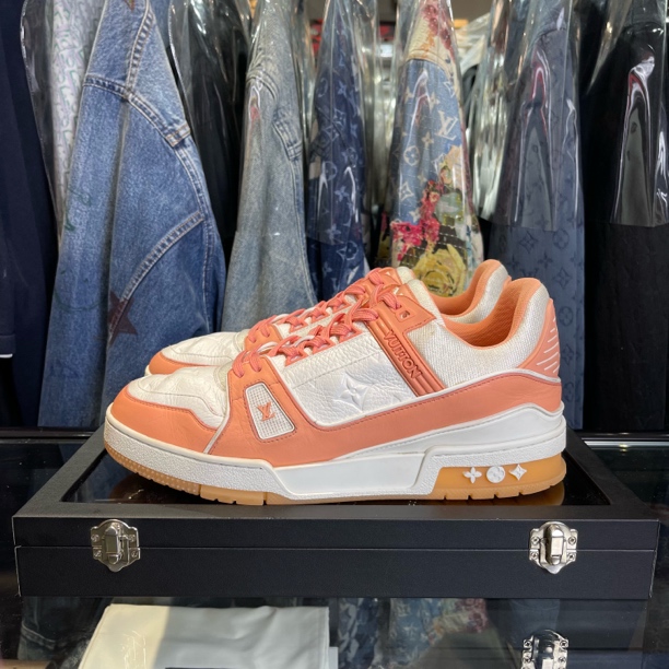 99新 LouisVuitton/路易威登 水蜜桃板鞋/7码 /无盒/已鉴定洗护