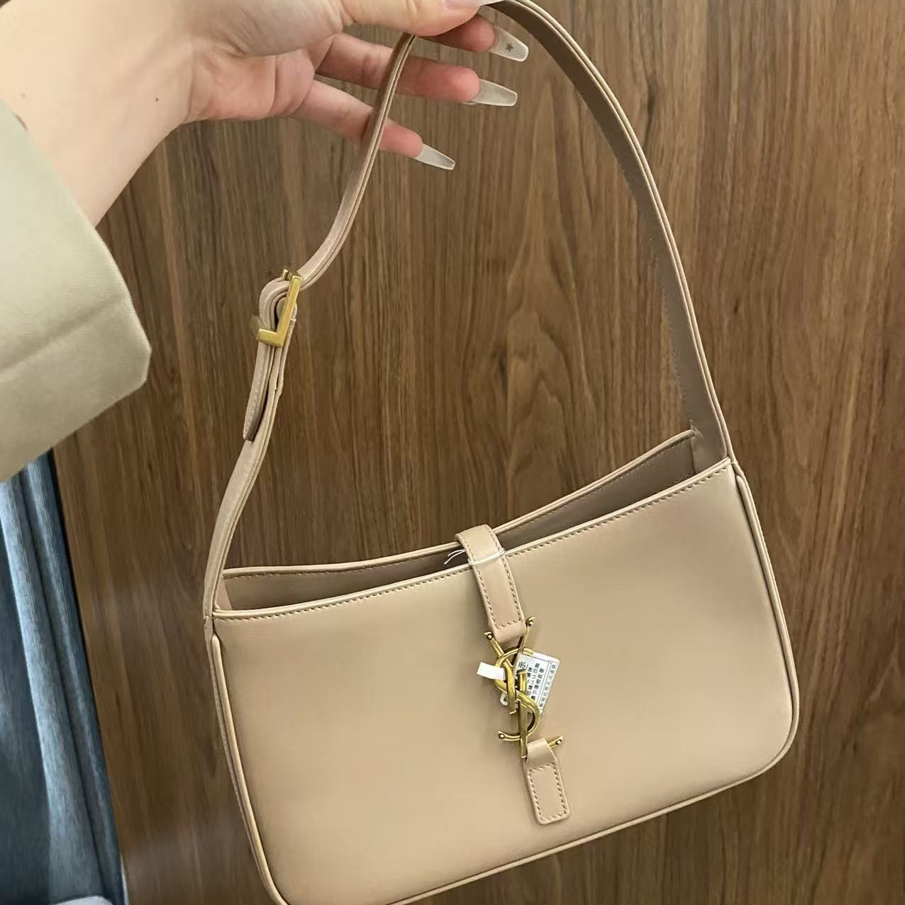 99新 YSL/圣罗兰 奶茶色hobo腋下包小号