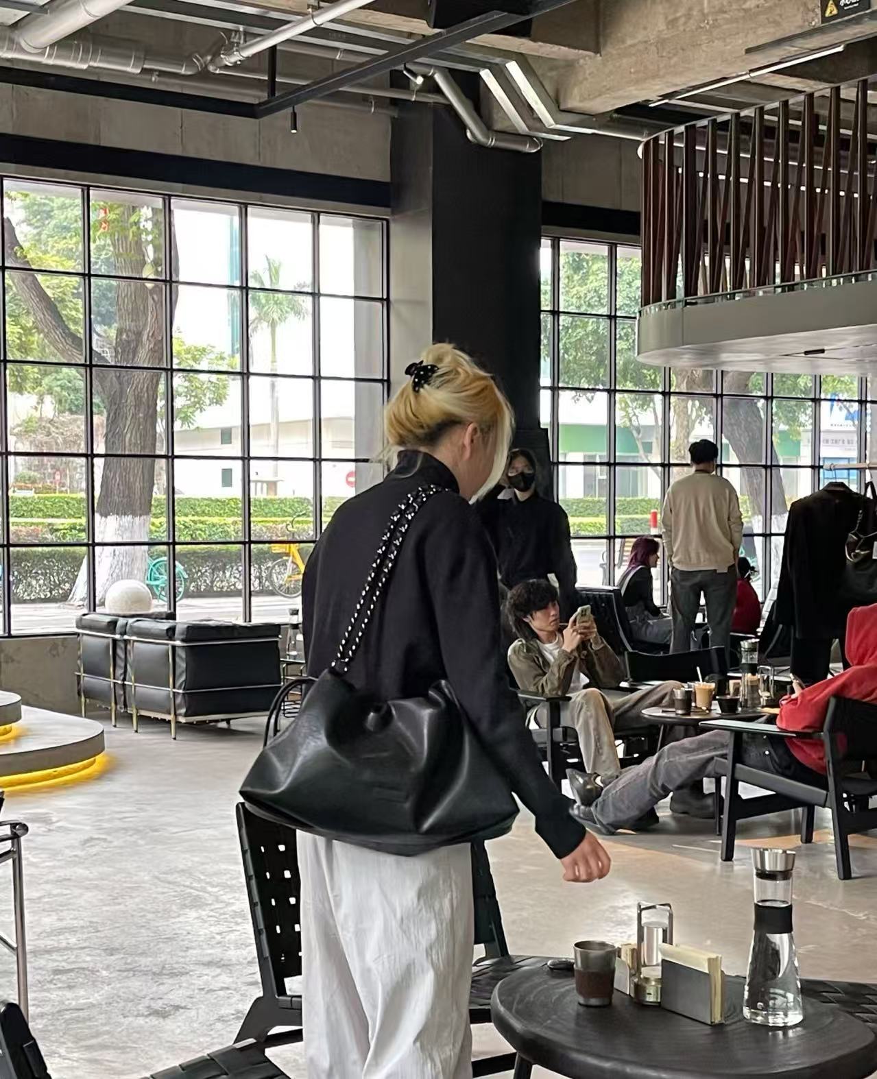 【201-299】每日上新时尚新品服饰包包、