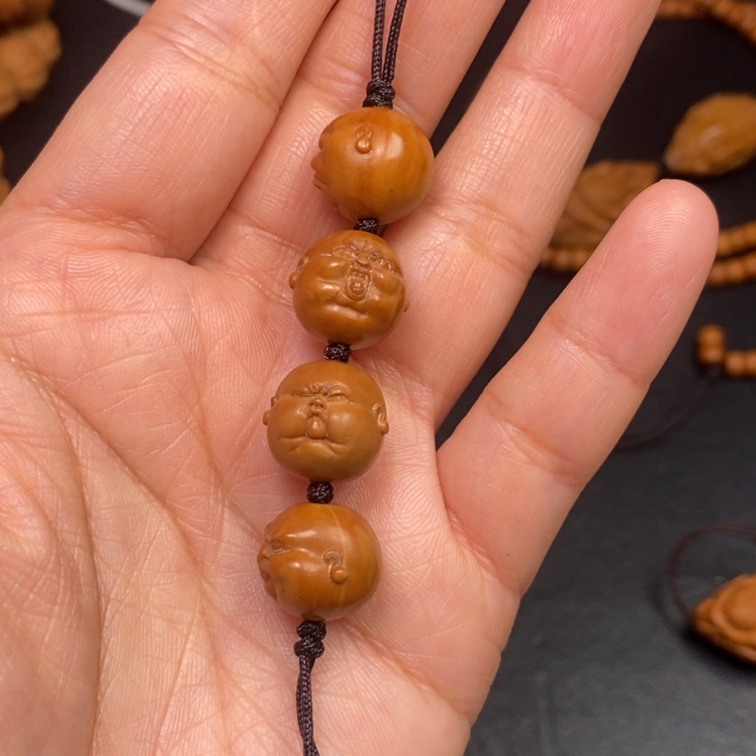 宝****吊坠猴头核桃橄榄猴头