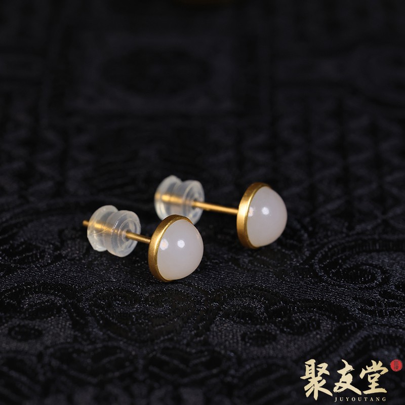 聚友堂王伟玉雕1.2克新疆和田玉籽料藕粉色白玉金镶玉耳钉18k镶嵌