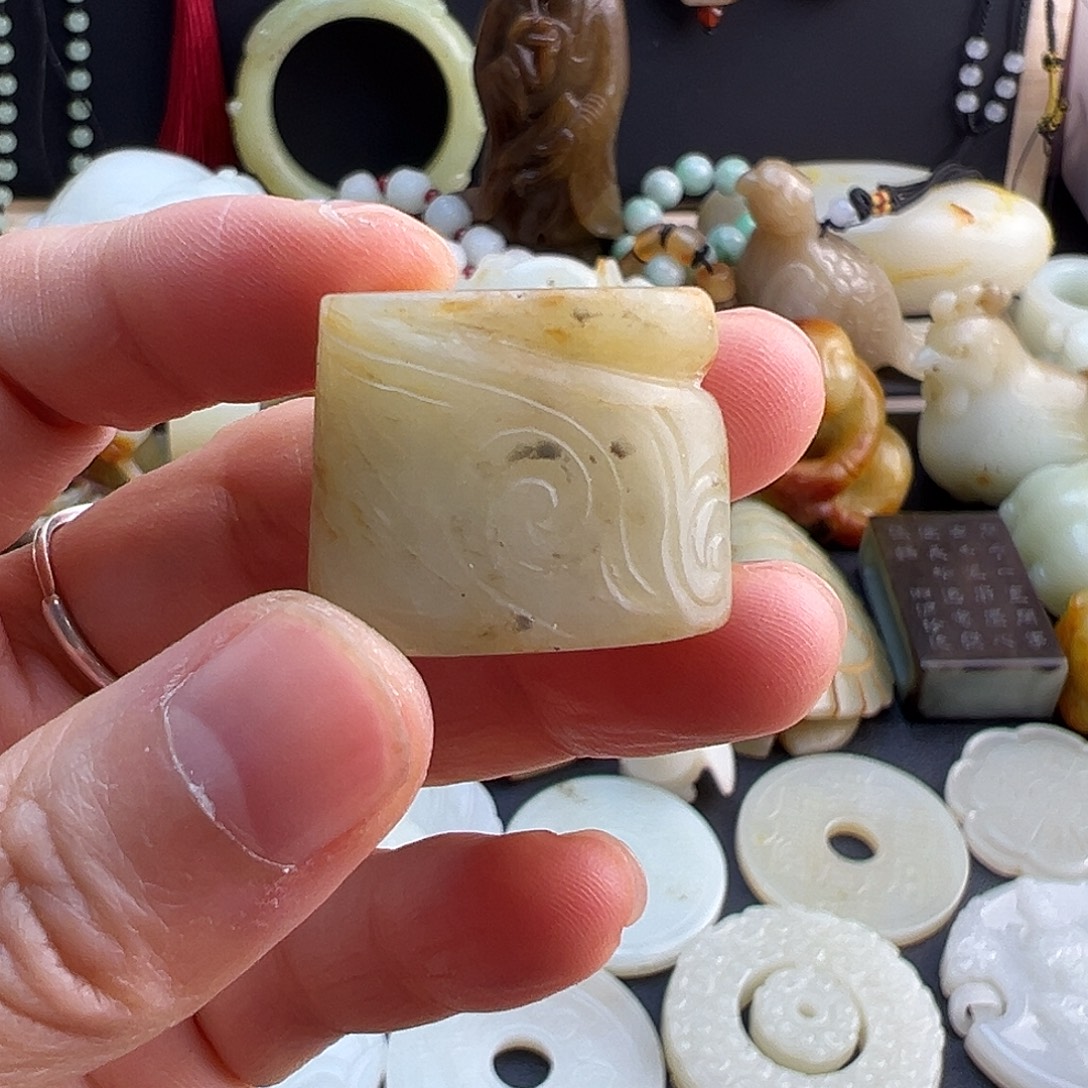 和田玉未镶嵌挂件