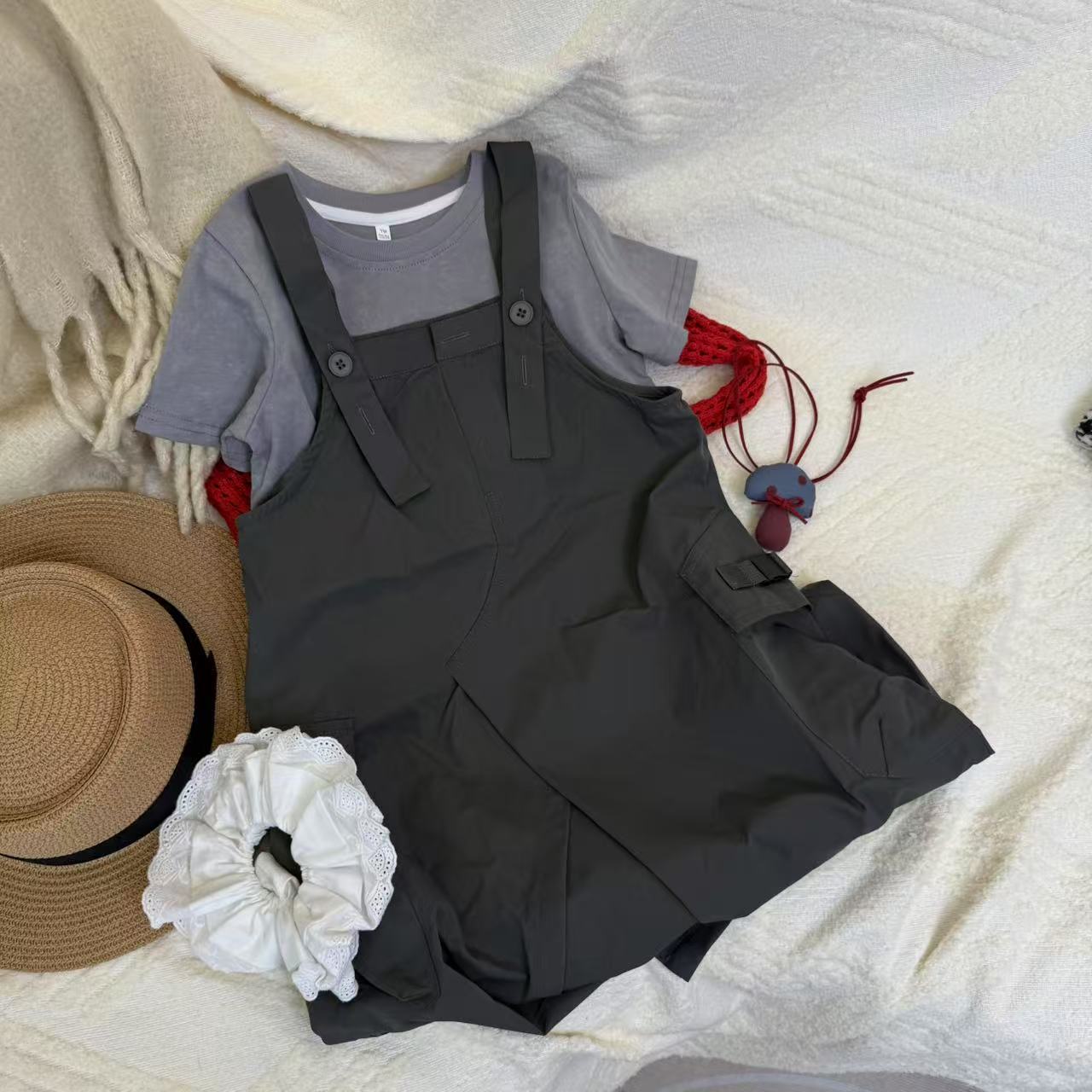 【MINI】萌趣背带短裤套组～背带短裤口袋设计实用，搭配纯色公主裙