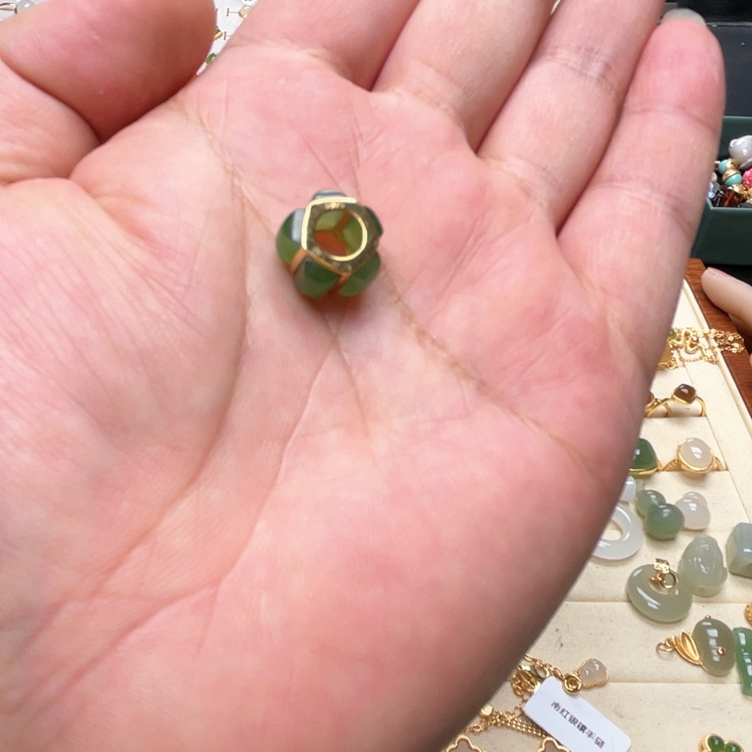 和田玉吊坠银S925镶嵌