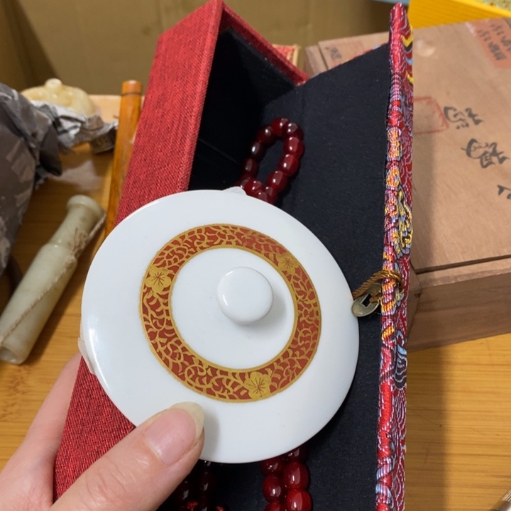 瓷片哈中古工艺品一件