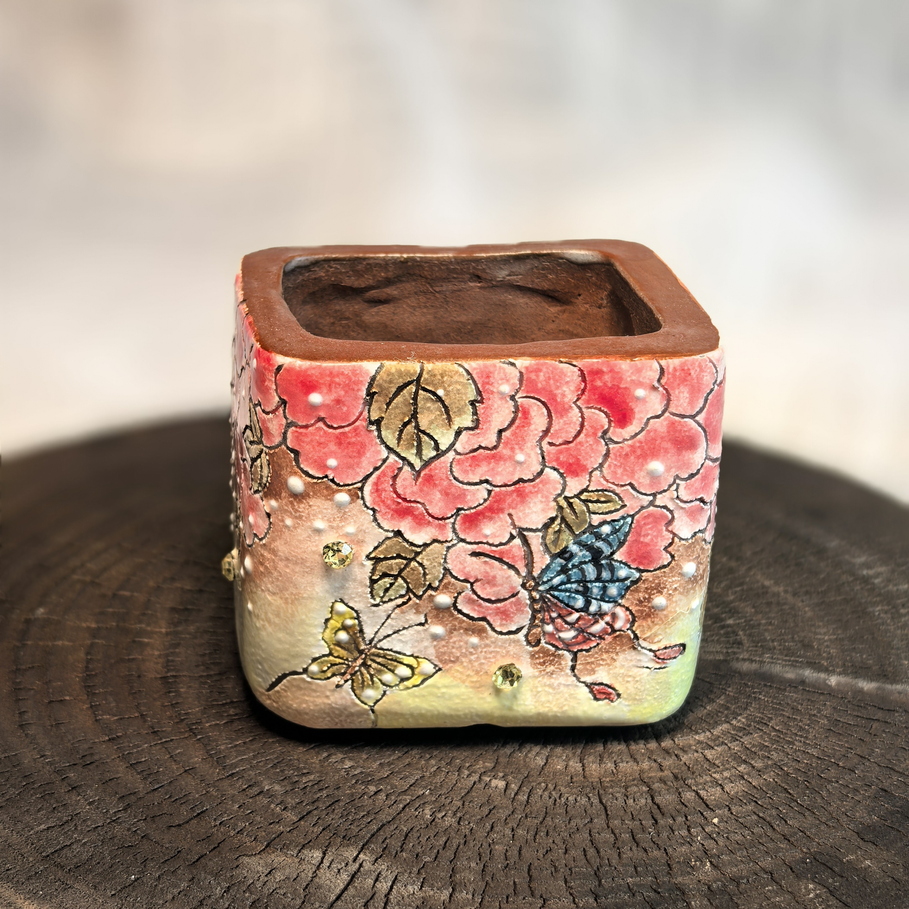 （公主釉烧花器）手捏多肉花盆，口5*4高5.5.手工制作不能完全工整。