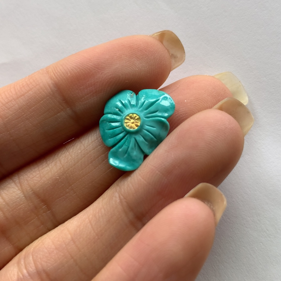 绿松石配饰未镶嵌