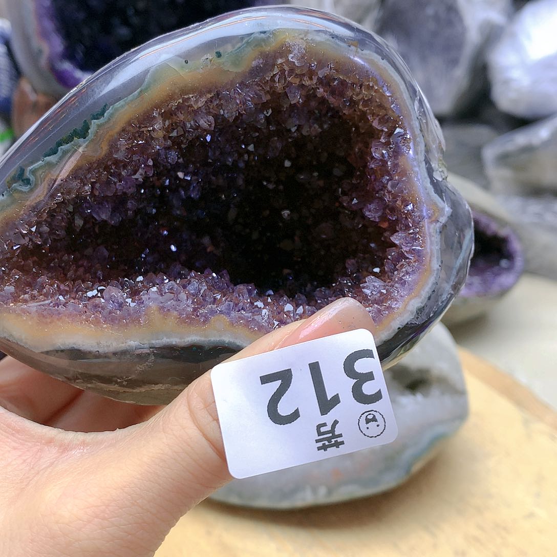 紫晶大型摆件（非配饰）未镶嵌