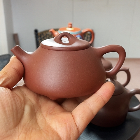 茶壶紫砂老紫泥，石瓢，150 c c