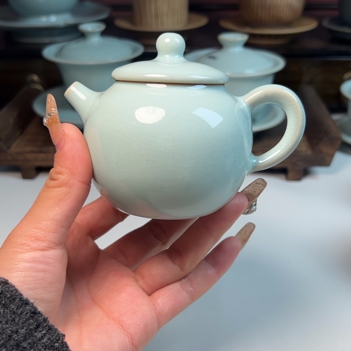 瓷片微瑕哈哈哈哈哈哈哈