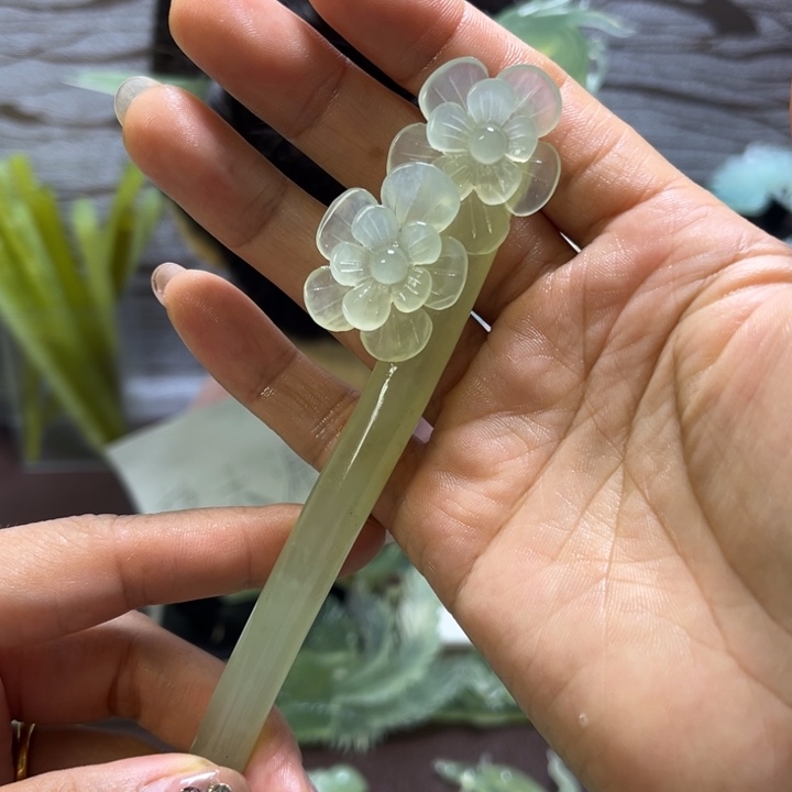 蛇纹石玉未镶嵌发簪