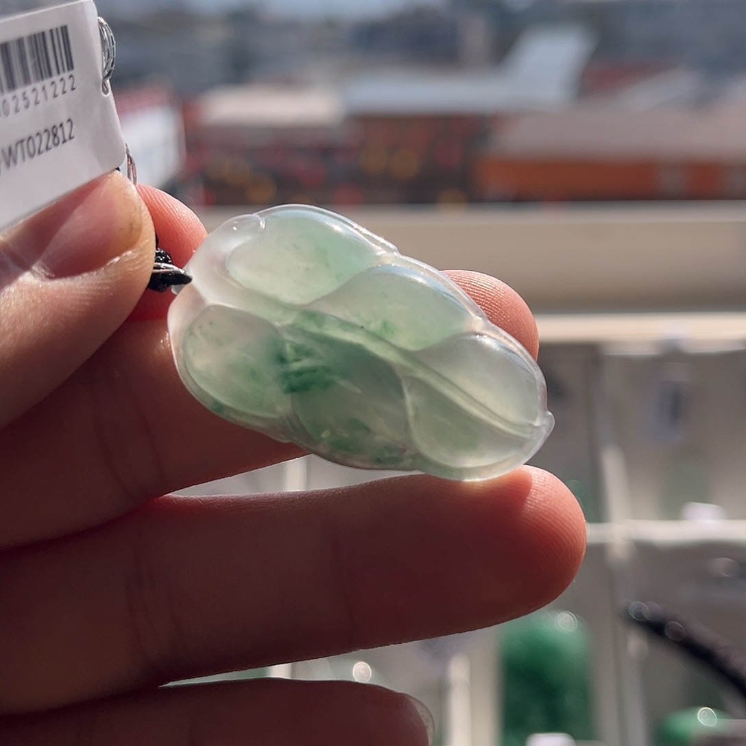 石英质玉颈饰未镶嵌