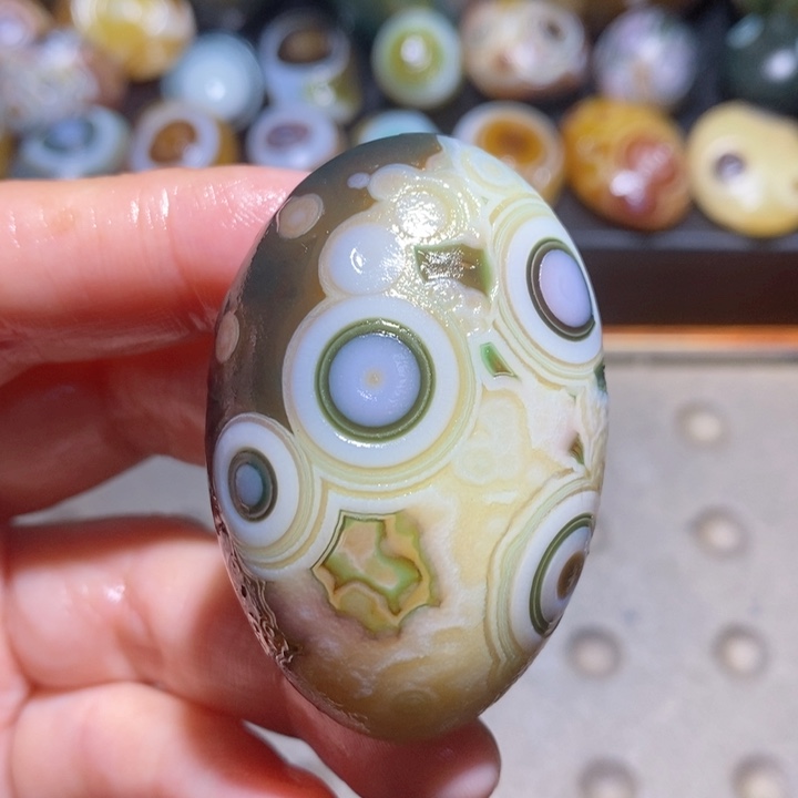 未镶嵌玛瑙/玉髓珠宝半成品15