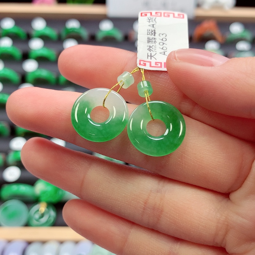 【闪购商品】未镶嵌戒指翡翠甜甜圈一对