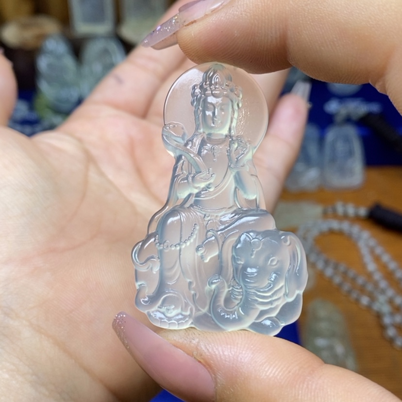 【闪购商品】蛇纹石玉颈饰未镶嵌