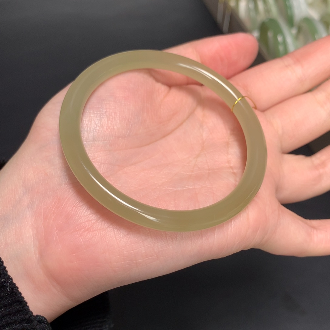 和田玉手镯未镶嵌57