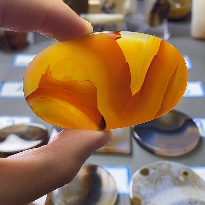 玛瑙/玉髓未镶嵌珠宝半成品107