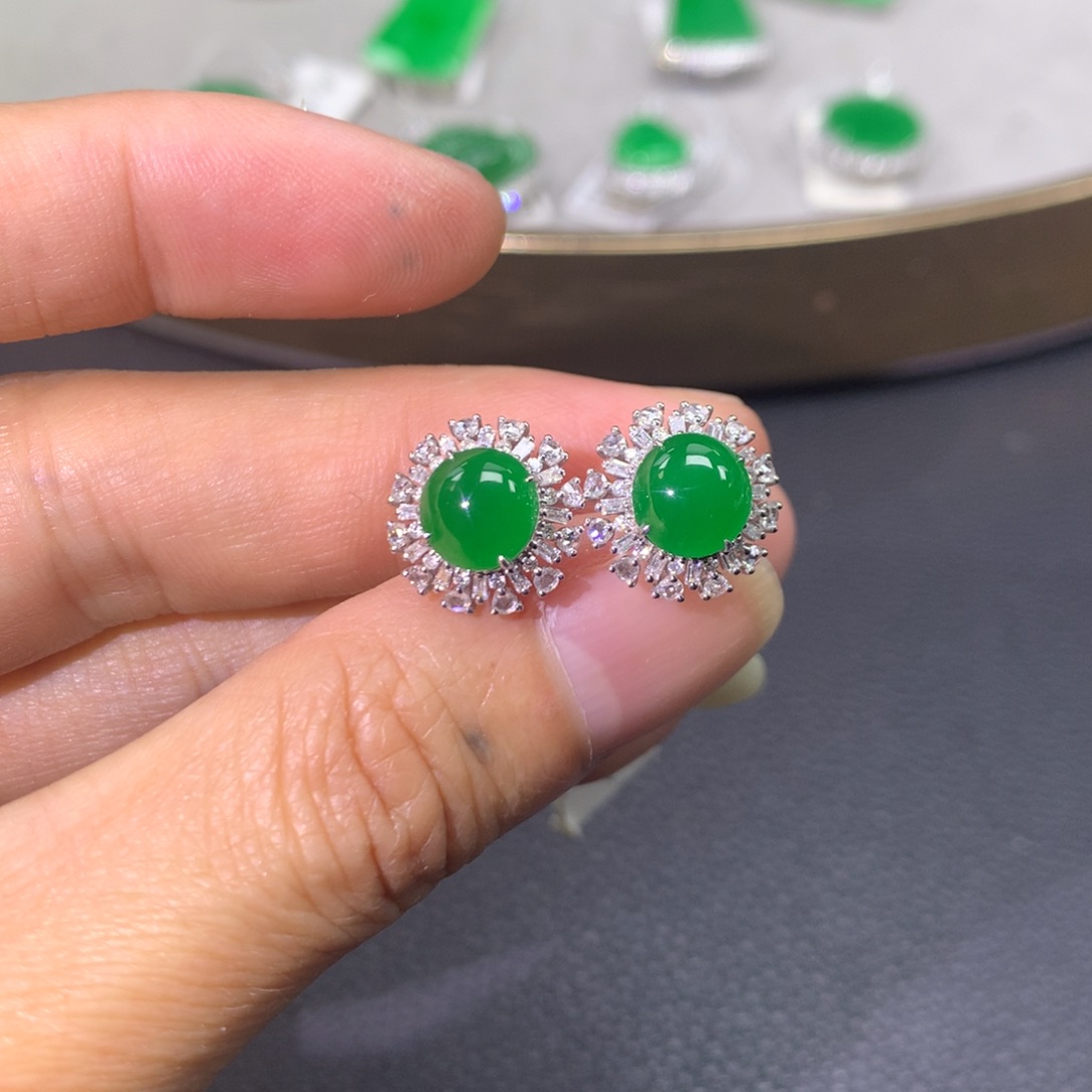 翡翠耳饰18K金镶嵌翡翠