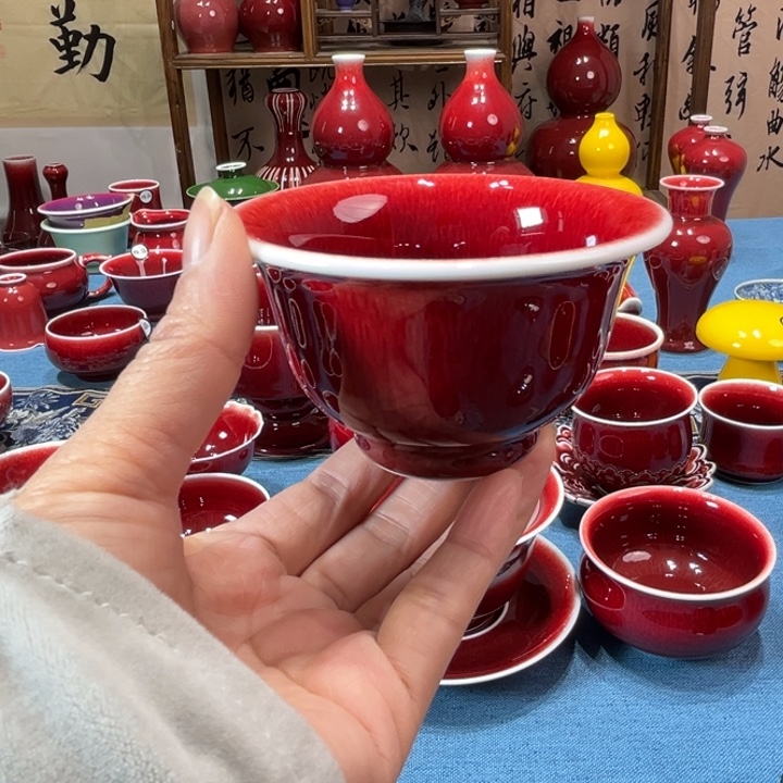 景德镇陶瓷压手杯