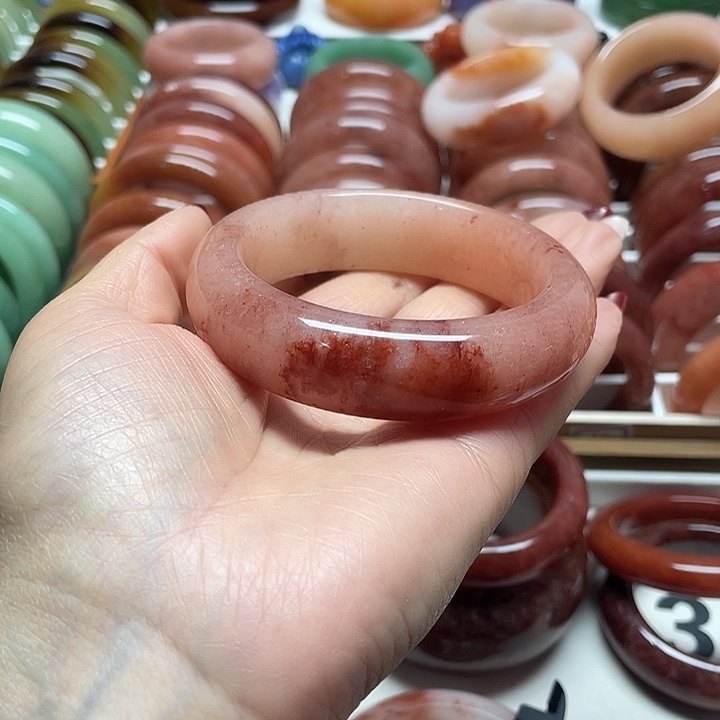 石英质玉（非洲翠）合金手镯