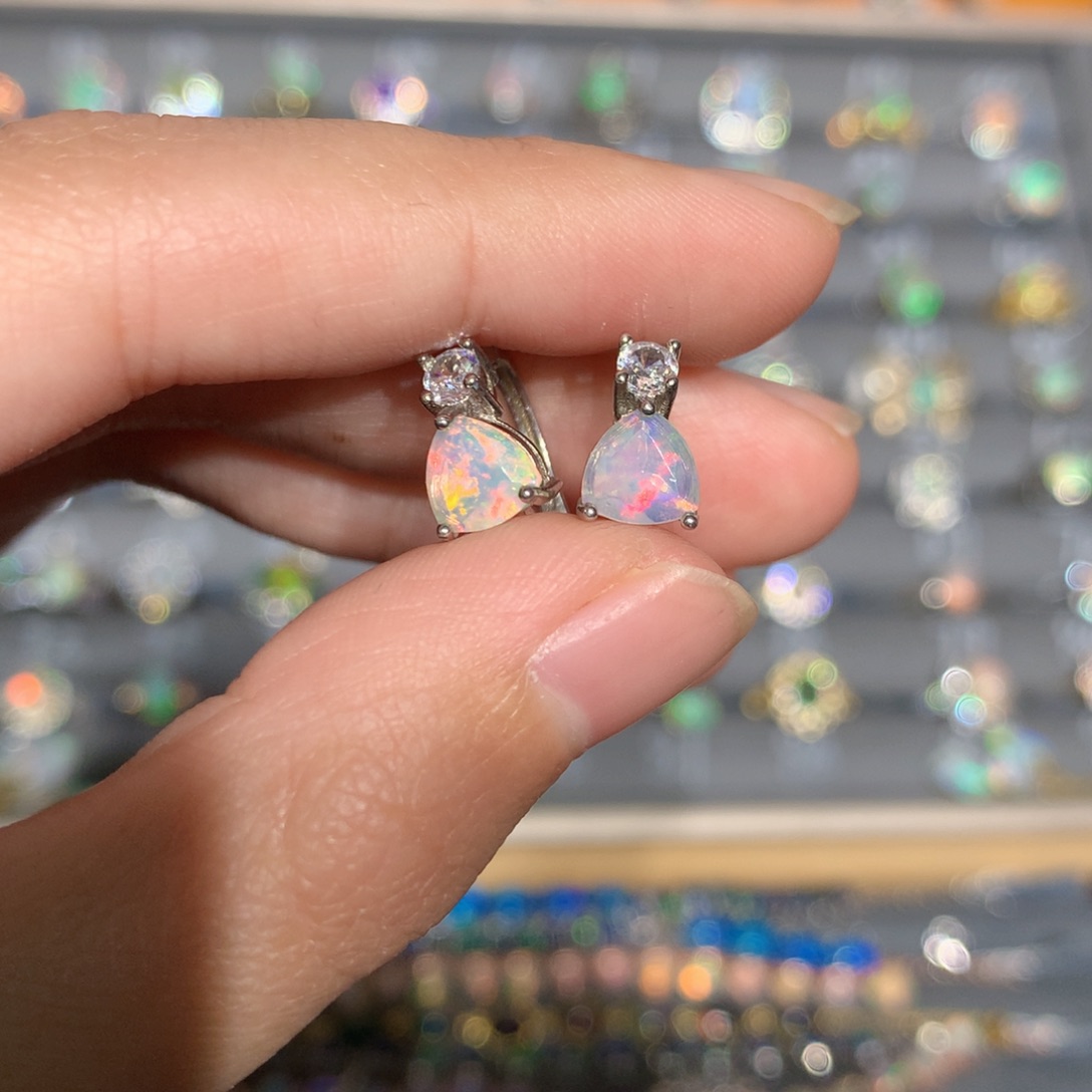 银S925镶嵌欧泊欧泊耳饰y