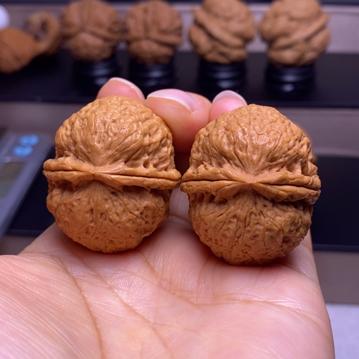 文玩核桃把件粗筋蚂蚁塔65