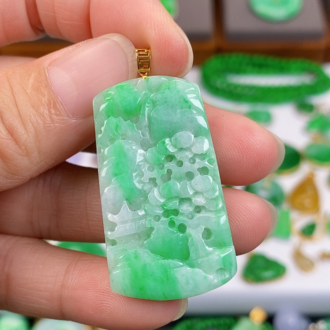 吊坠(不含链)18K金镶嵌翡翠