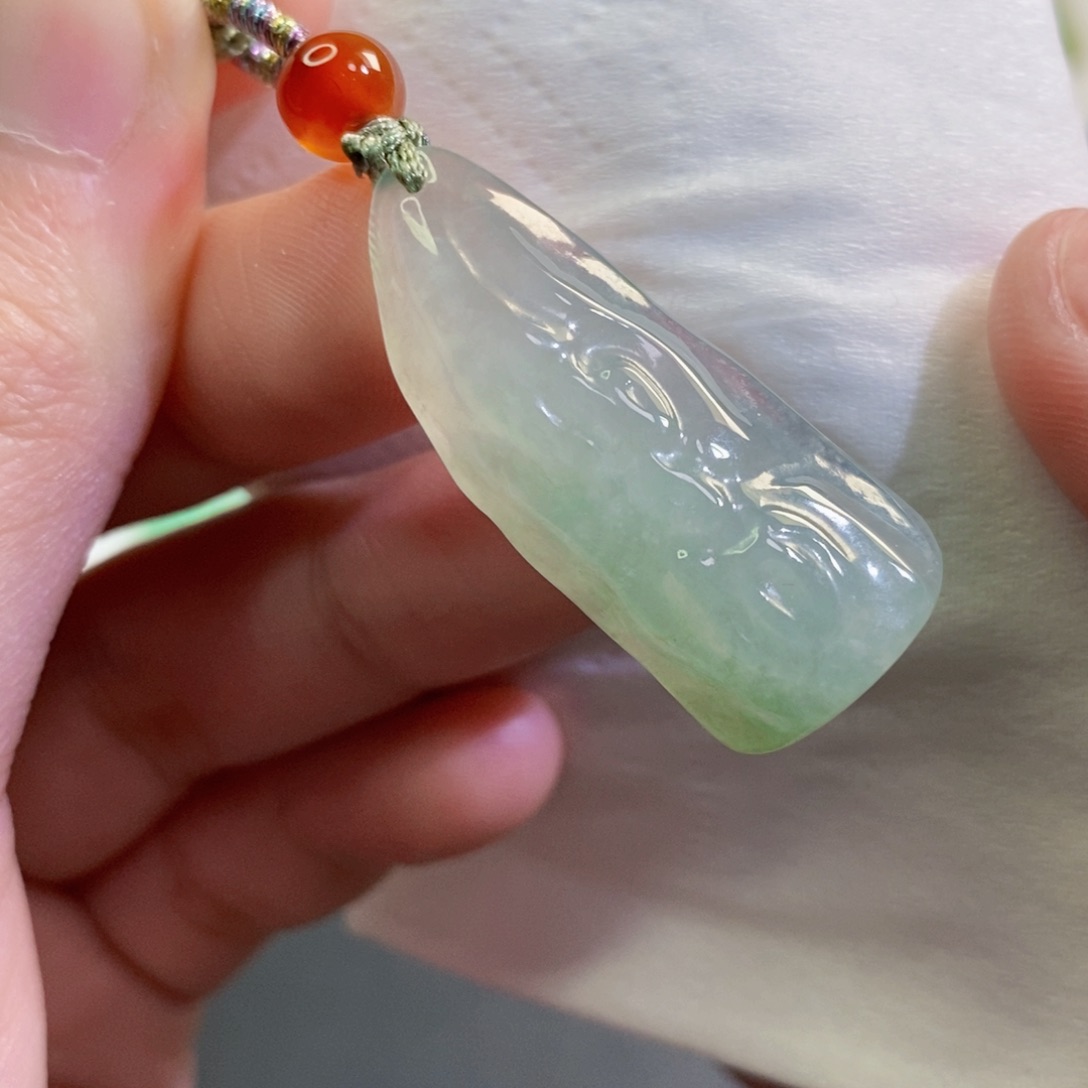 【闪购商品】翡翠吊坠(不含链)未镶嵌9234