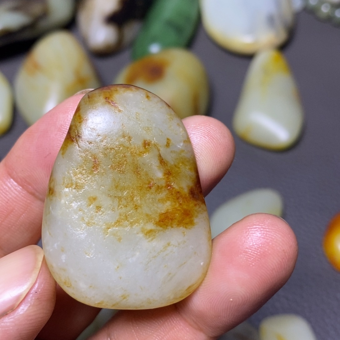 和田玉（糖玉）未镶嵌挂件