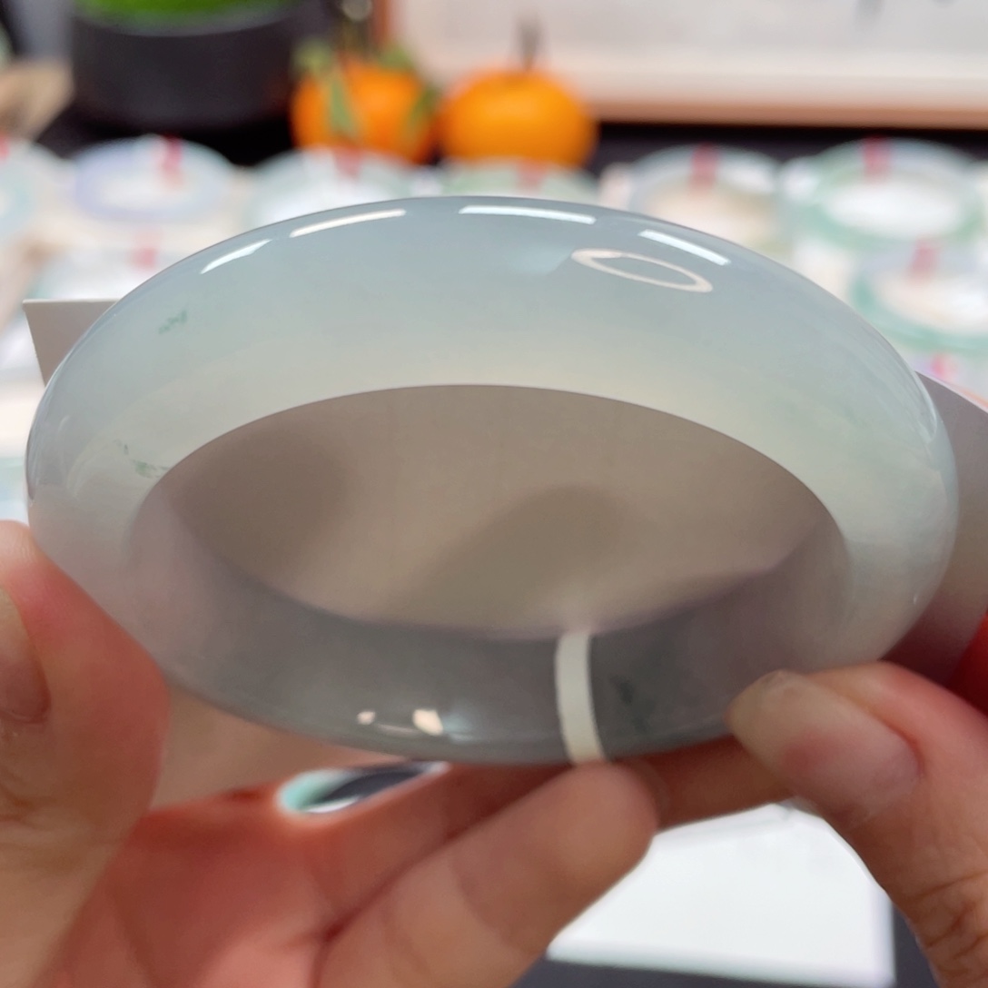 【闪购商品】翡翠手镯未镶嵌56冰胶透飘花清爽透亮20号