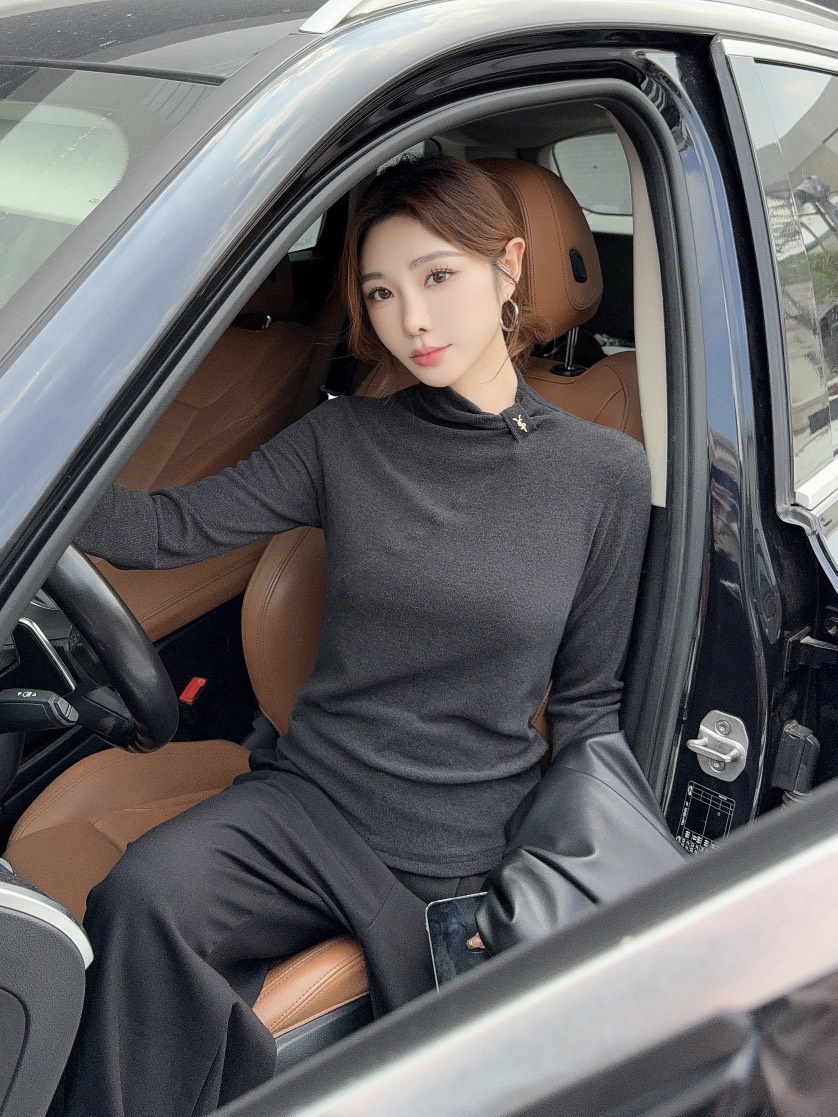 （1303）设计师磨毛女高领打底衫加厚百搭韩版修身半高领长袖修身型